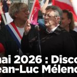 Mélanchon (LFI) prononce un discours lors de la manifestation du 1er Mai à Paris 2026.