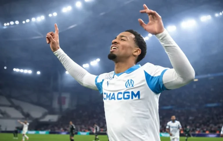 Mercato OM : Arsenal fixe un prix élevé pour Ethan Nwaneri, l&rsquo;OM en difficulté.