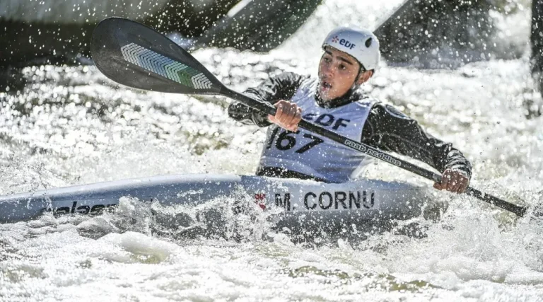 Martin Cornu, sélectionné en équipe de France senior, réalise un nouvel exploit en canoë-kayak.