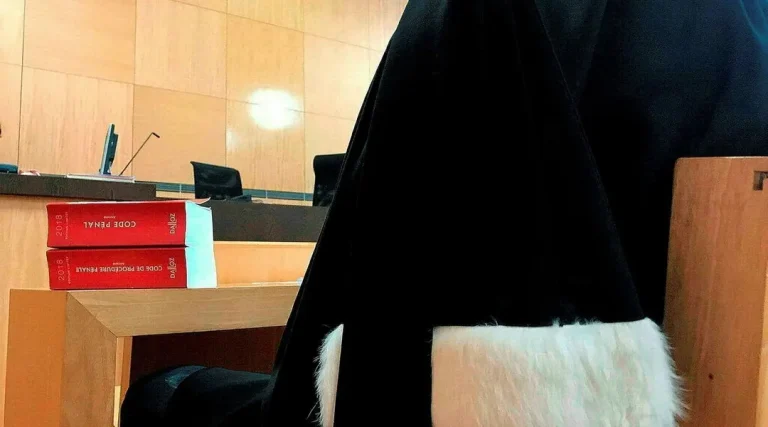 Trois policiers jugés à Brest pour violences sur une famille à Guipavas.