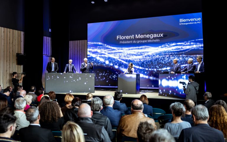 Inauguration du Pôle d’Innovation Collaboratif à Clermont-Ferrand par la région Auvergne-Rhône-Alpes.