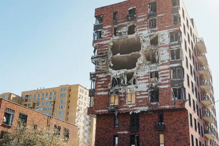 Guerre en Ukraine : la Russie lance une offensive de printemps sur plusieurs fronts.