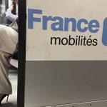 Sécurisation des zones publiques : peu de réactions des voyageuses face à la foule.