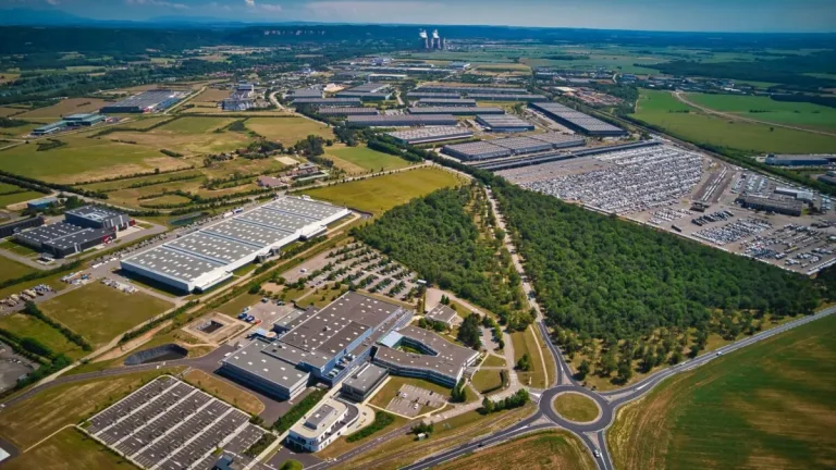 Plaine de l&rsquo;Ain : le parc industriel atteint de nouveau 8 000 emplois.