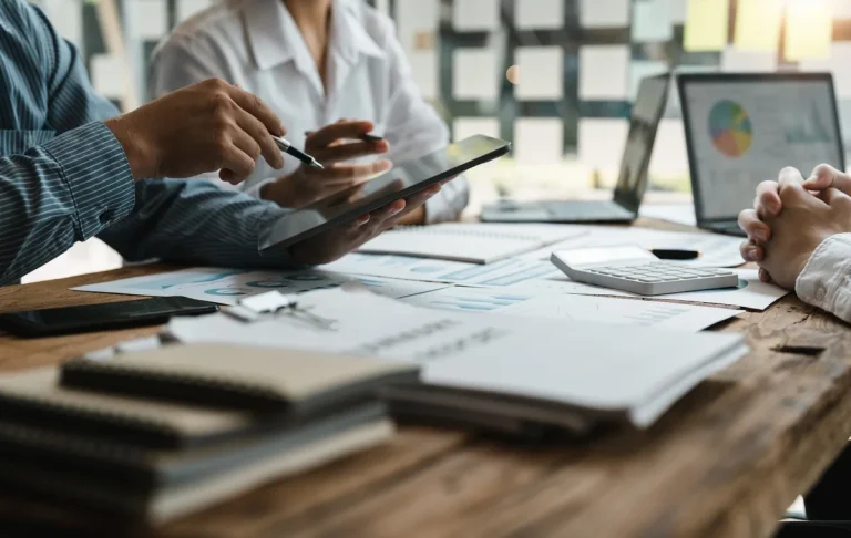 Quelles sont les principales cybermalveillances visant les professionnels en 2025 ?
