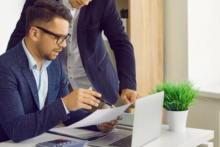 Le métier de Chargé(e) de reporting : rôle clé dans la performance des entreprises françaises.