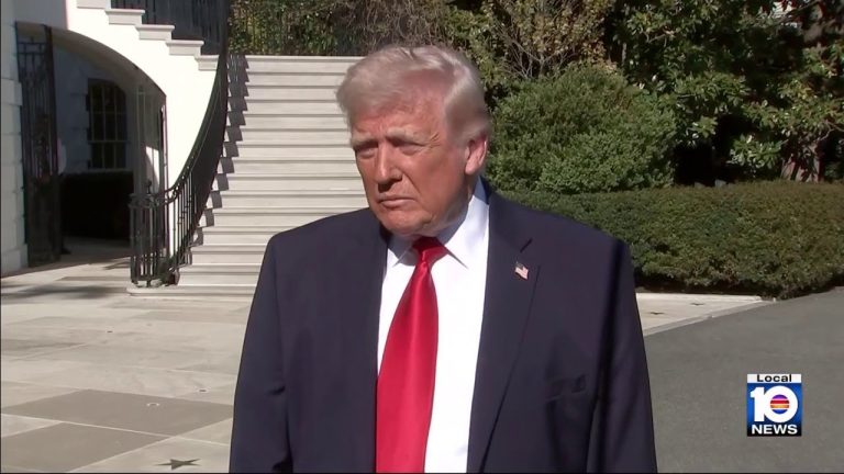 Trump annonce que les États-Unis bloqueront le détroit d'Hormuz après des discussions avec l'Iran.