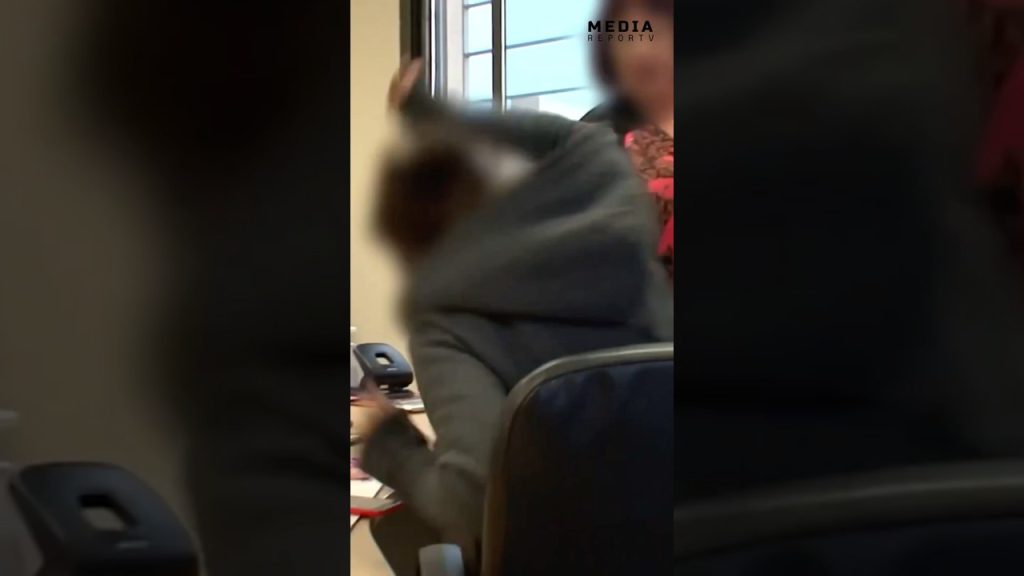 Une femme demande à contacter sa mère avant l'arrivée des gendarmes après un vol.