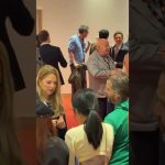 Virginie Efira présente le film "Soudain" de Ryusuke Hamaguchi lors de la conférence de presse.