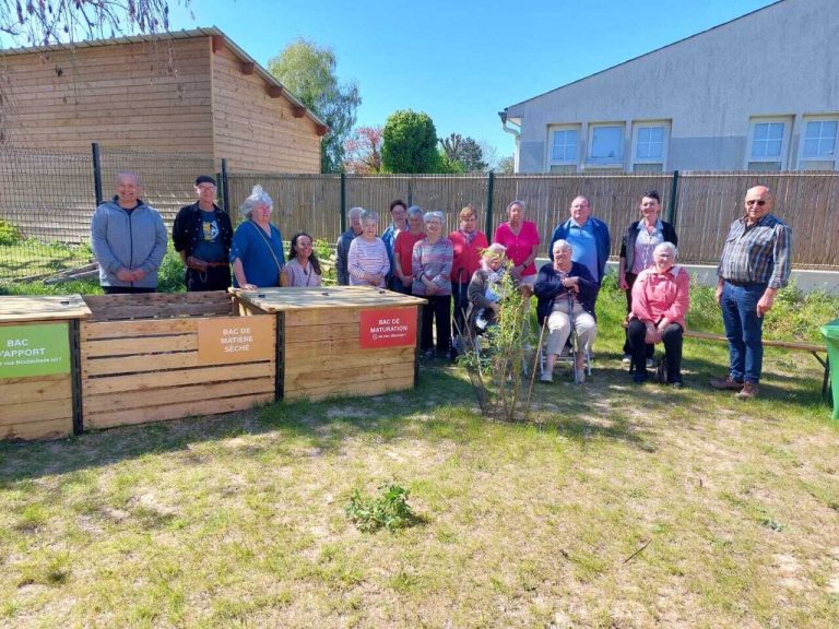 Une nouvelle zone de compostage inaugurée au béguinage solidaire de Grandvilliers.