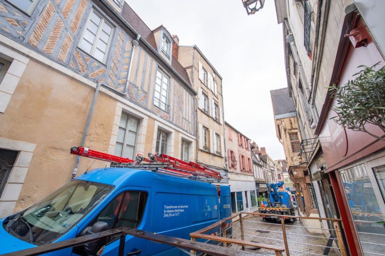 Relogements nécessaires après la déclaration de crise pour le bâtiment rue Fécauderie à Auxerre.