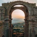 La Basilicate, région italienne, préserve son patrimoine architectural et naturel.