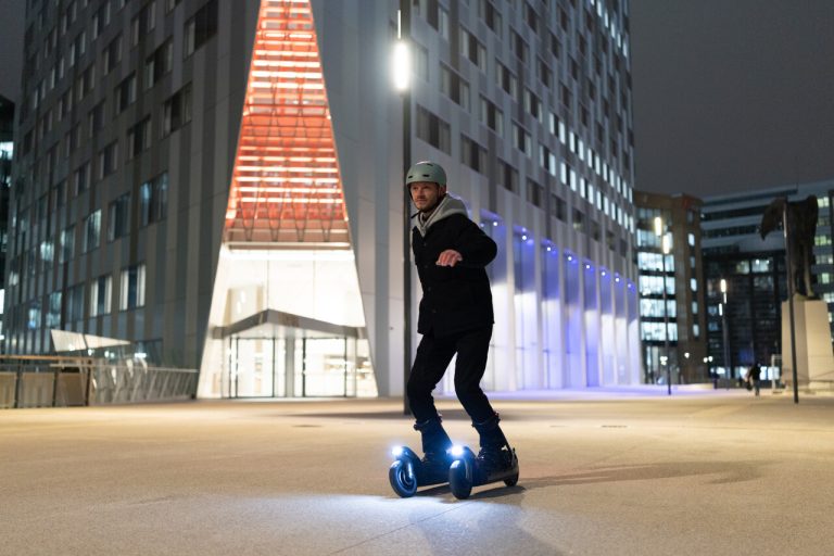 Un inventeur normand remporte un prix au concours Lépine pour ses skis électriques.