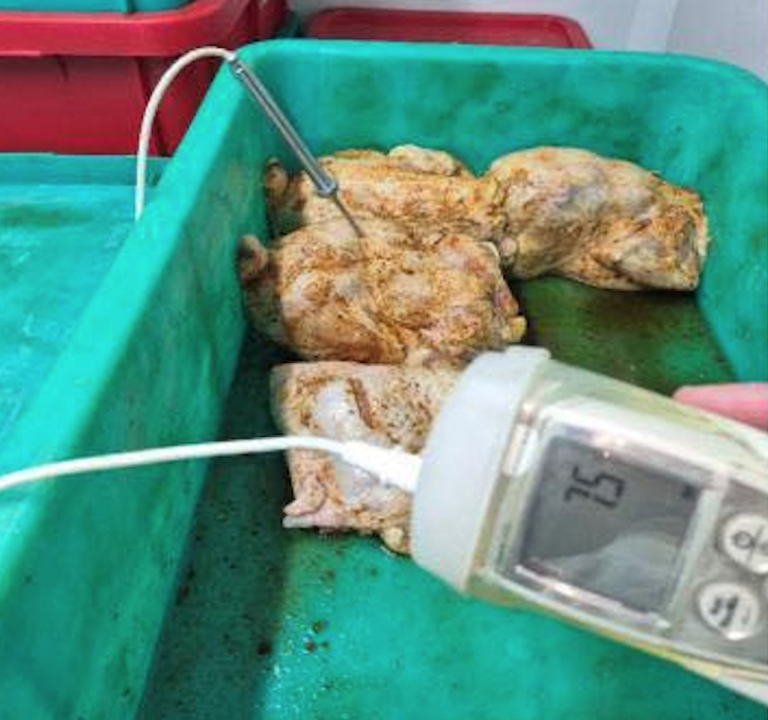 Contrôle sanitaire dans le Val-d&rsquo;Oise : fermeture d&rsquo;un fast-food et destruction de 80 kg de viande périmée.
