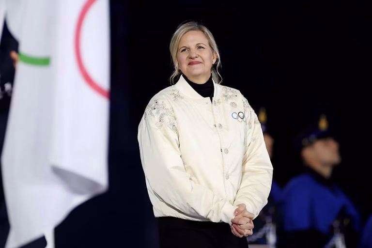 Kirsty Coventry, présidente du CIO, rétablit les tests de féminité pour les JO de Los Angeles.