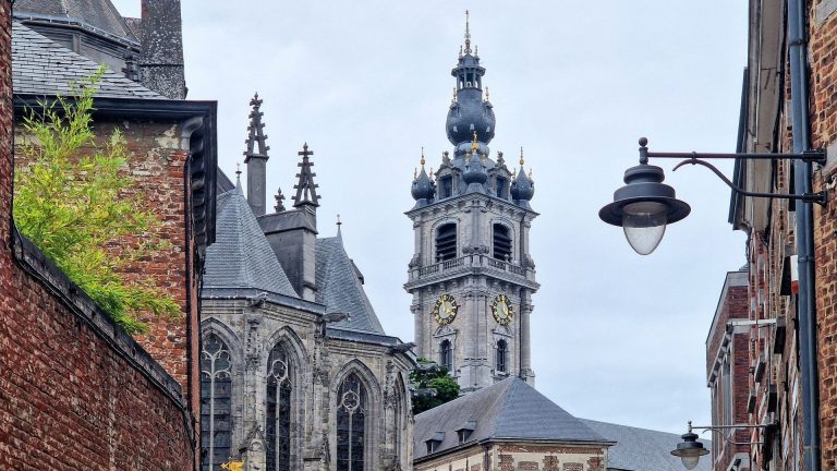 Découverte des sites UNESCO méconnus du Hainaut par les Belges