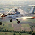 Enfants pilotes : l&rsquo;aéroclub de Lessay ouvre ses portes avec le plus petit avion au monde.