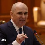 Roumanie : le Premier ministre destitué par un vote de censure au Parlement.
