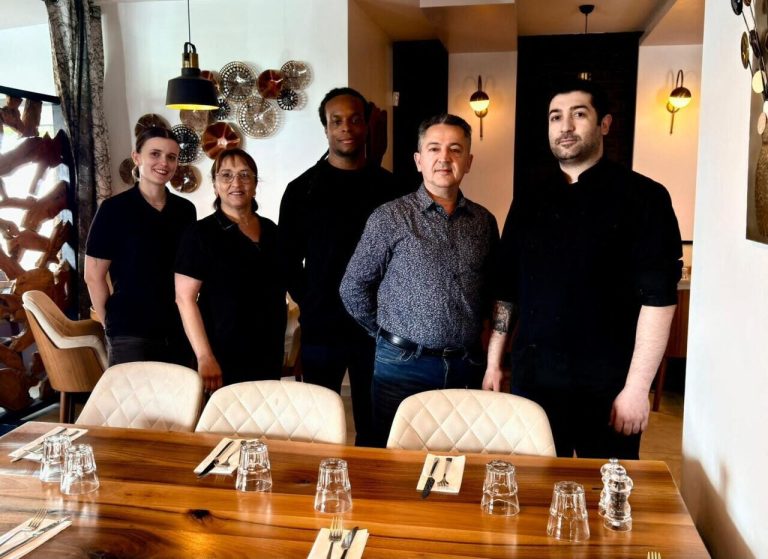 Un restaurant de Seine-et-Marne fusionne cuisine française et turque pour un voyage culinaire.