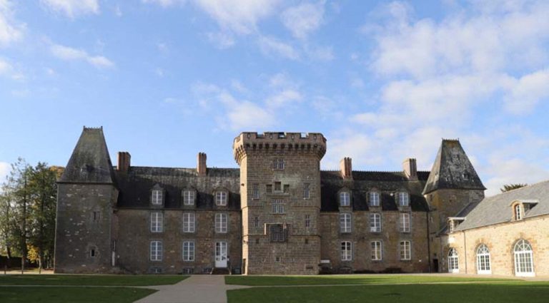Justice : la mairie de Rânes désavouée dans l&rsquo;affaire du réaménagement de la cour du château.