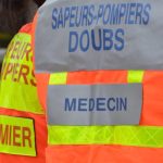 Un homme blessé après avoir coincé son bras sous une presse à Chantrans, France
