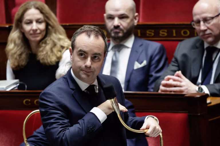 Les scénarios pour le budget 2027 : le Medef piégé par Bardella