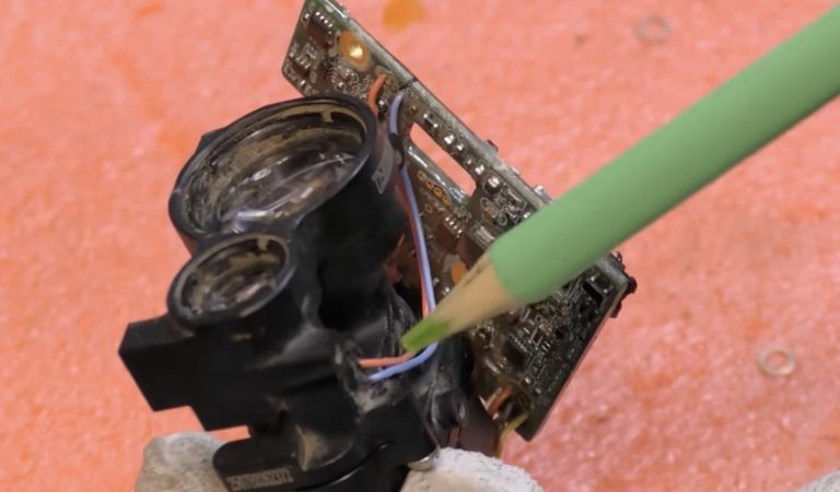 Démonstration d&rsquo;une caméra gimbal de drone Shahed-136 récupéré par l&rsquo;Ukraine