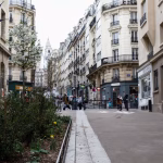Crise du logement à Paris : la droite de Dati soutient les primo-accédants face aux difficultés.