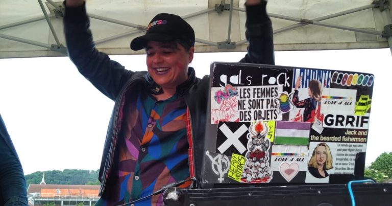 Marche LGBTQIA+ à Besançon : “C’est encore insupportable de savoir que deux hommes couchent ensemble”