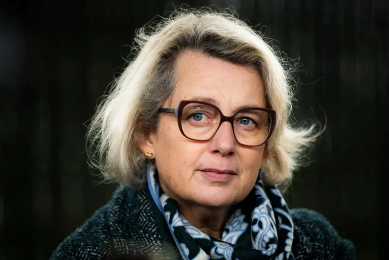 Isabelle Assih, maire PS de Quimper, ciblée par l&rsquo;extrême droite après son refus du « Canon français »