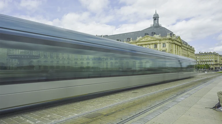 Bordeaux maintient son statut de Capitale French Tech et renforce son rôle dans l&rsquo;innovation française.