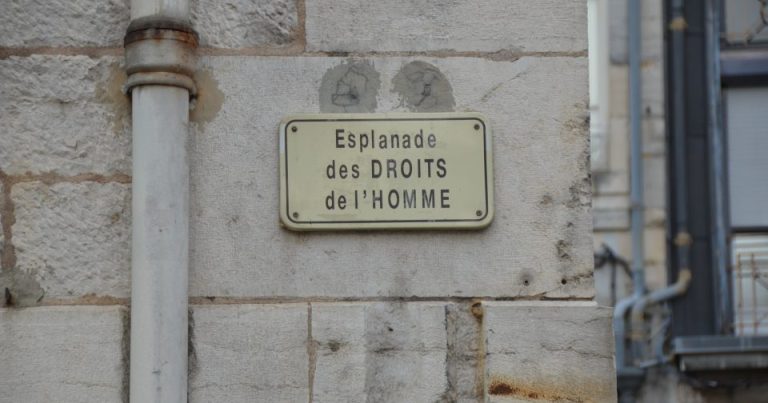 Hommage du 7 octobre : La Licra de Besançon critique la communication tardive des autorités