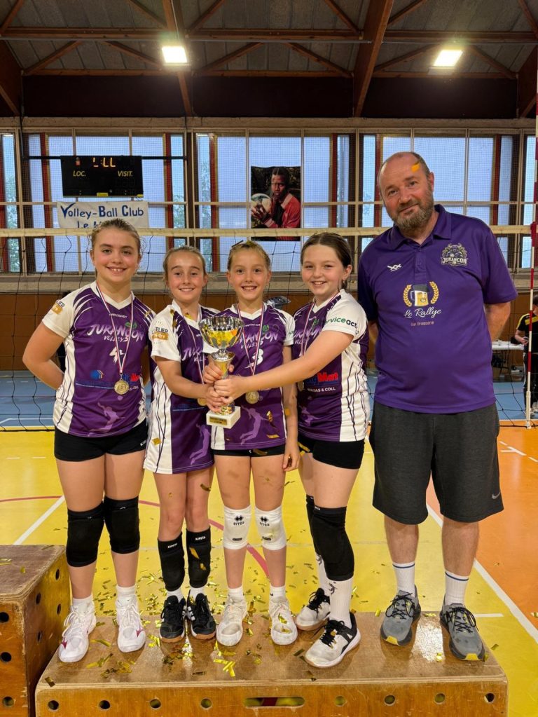 Volley : les filles M11 de Jurançon remportent toutes leurs rencontres lors du tournoi régional.