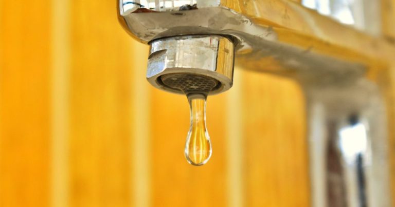 Doubs : L’opposition dénonce un désengagement sur l’eau et des incertitudes autour du Fort Griffon