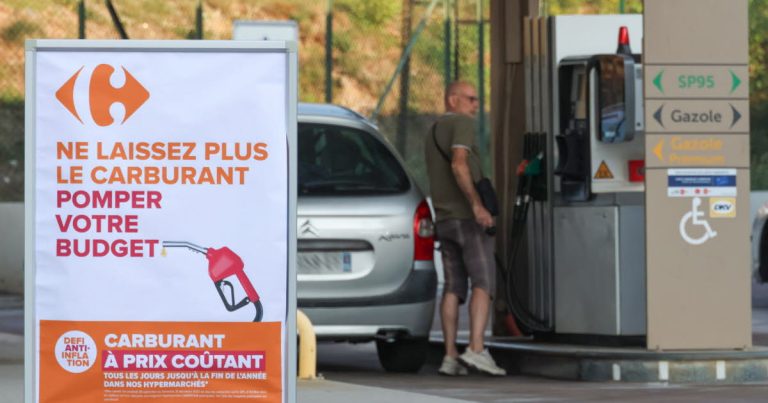 Essonne : une station-service affiche le litre à un centime, des clients face à un remboursement potentiel.