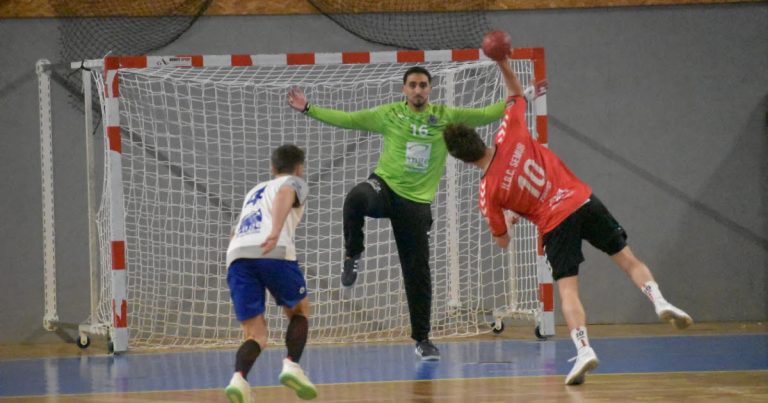 L&rsquo;ASHBC Chalon remporte une victoire décisive contre Semur en Prénationale masculine de handball.