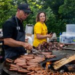Métropole de Lyon : un barbecue de 74 heures établit un nouveau record mondial avec 10 500 repas.