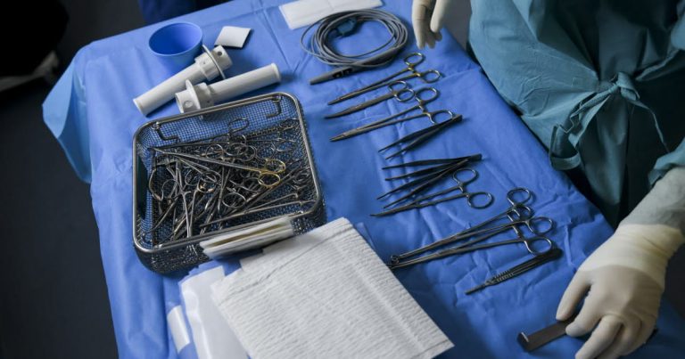 Grève des agents de stérilisation des dispositifs médicaux à Dijon pour des conditions de travail améliorées