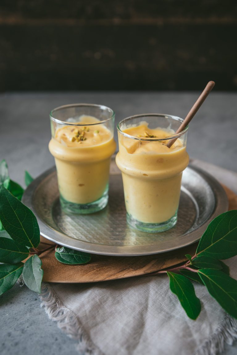 Lassi à la mangue : une boisson indienne en hausse de popularité dans les cafés européens.