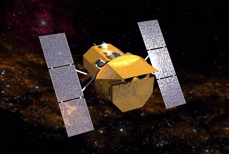 Le temps presse : la NASA tente une mission risquée pour sauver un télescope spatial de sa chute sur Terre