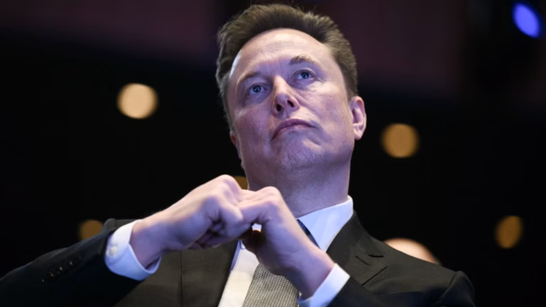 En Ukraine, Elon Musk attribue à Washington les restrictions d’accès à Starshield