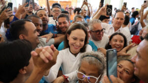 Après près d’un an à l’étranger, Maria Corina Machado annonce être rentrée au Venezuela