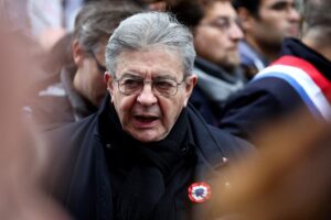 Dans le cortège parisien, Mélenchon s’en prend à un journaliste de BFMTV