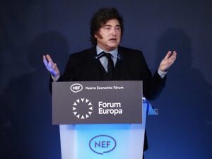 Le FMI ouvre la voie à un nouveau versement de 900 millions de dollars à l’Argentine