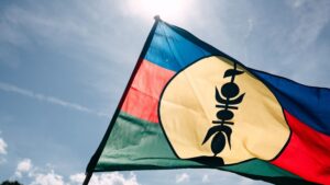 Nouvelle-Calédonie : le FLNKS rejette l’accord de Bougival sur le futur du territoire