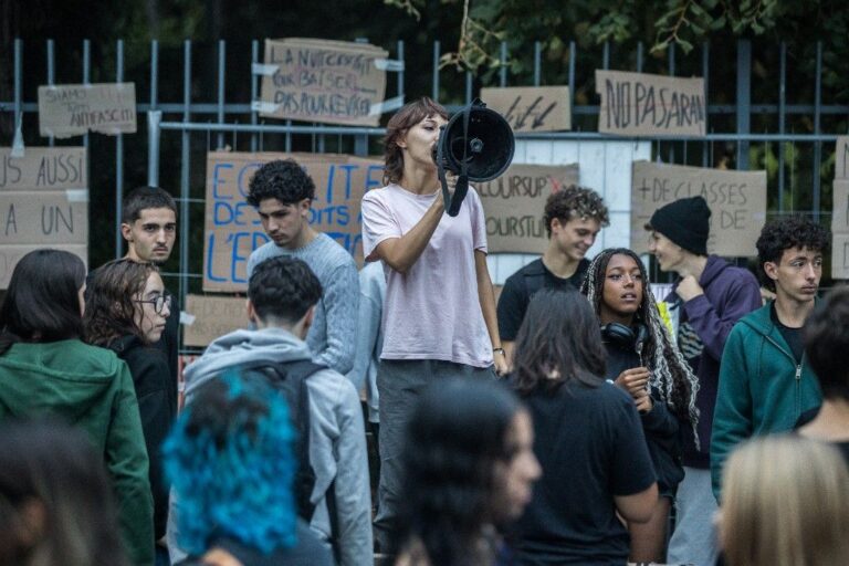 À 15 heures, les syndicats lycéens défendent au ministère leurs demandes sur les moyens et Parcoursup