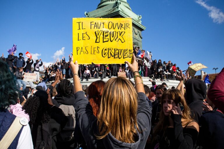 Baptiste Detombe relie les blocages lycéens au besoin de renouer des liens et d’agir sur son avenir
