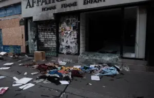 À Bordeaux, plus de 80 commerces touchés par les violences, dont 25 totalement détruits