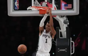 Les Spurs de Wembanyama dominent Sacramento 126-97 pour leur dernier match de préparation