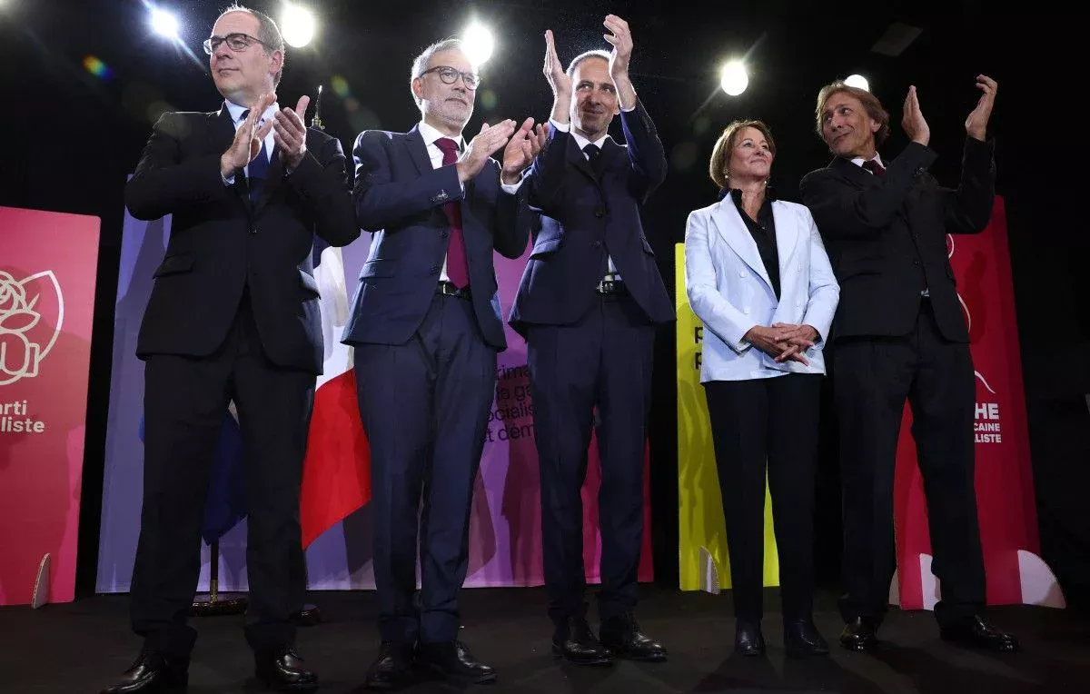 Après sa victoire à la primaire, Glucksmann appelle la gauche à s’unir face à l’extrême droite